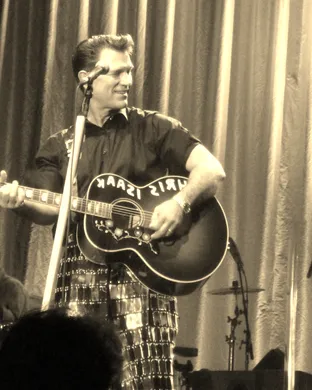Chris Isaak Nashua