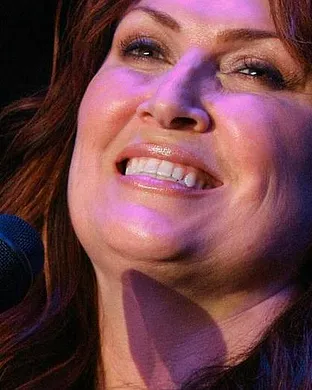 Jo Dee Messina Hampton