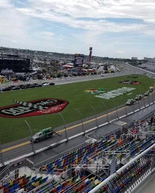 NASCAR Whelen Modified Tour Race